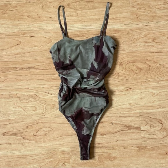 |Cider| Bodysuit XS Never Been Worn - Picture 3 of 5